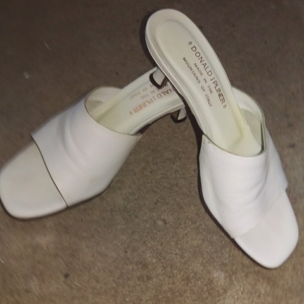 Donald J Pliner Heels